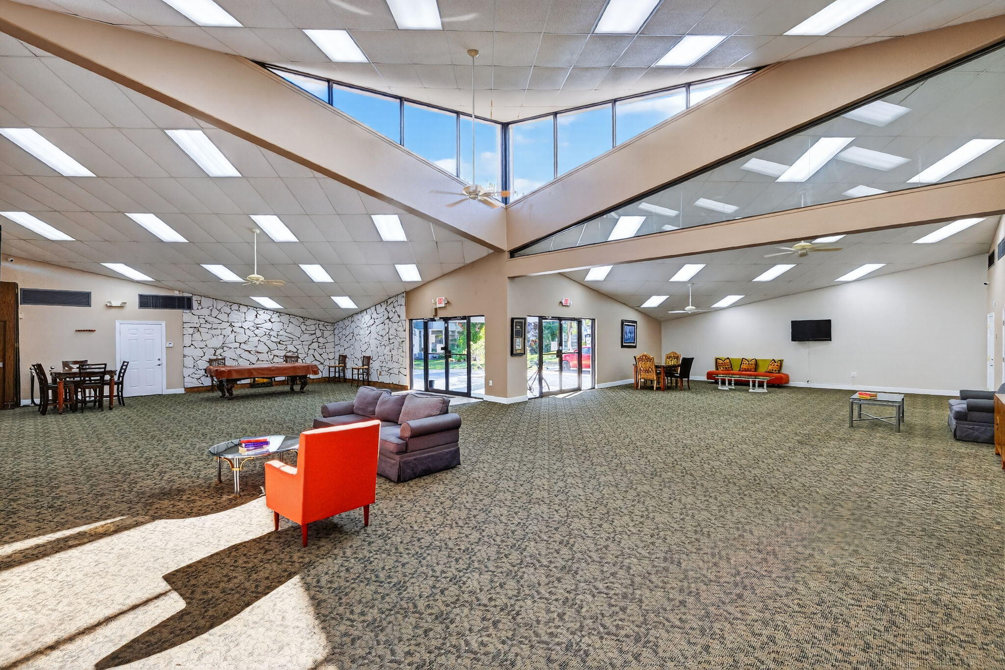 SANDS POINT CONDOMINIUM III - Residential