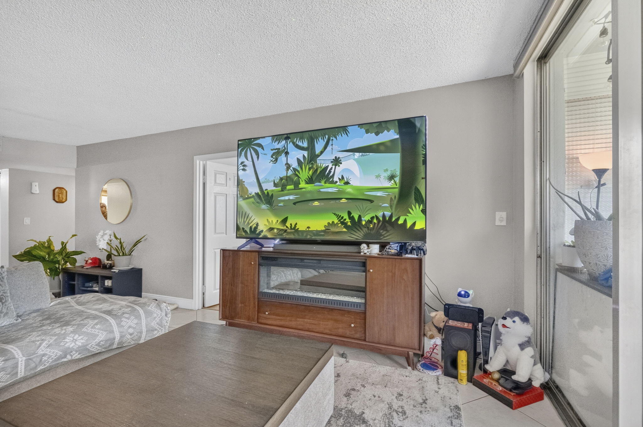 SANDS POINT CONDOMINIUM III - Residential