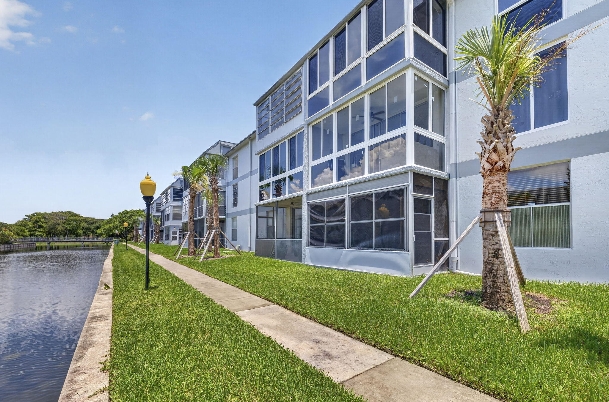 SANDS POINT CONDOMINIUM III - Residential