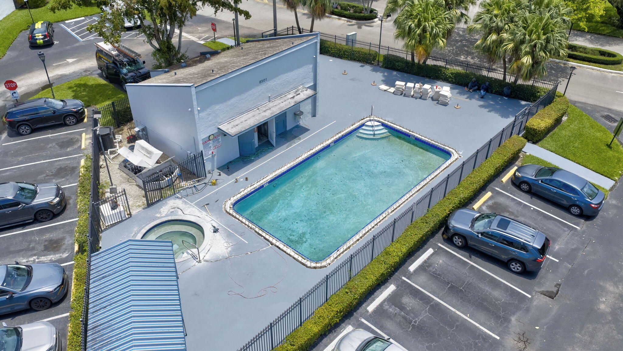 SANDS POINT CONDOMINIUM III - Residential