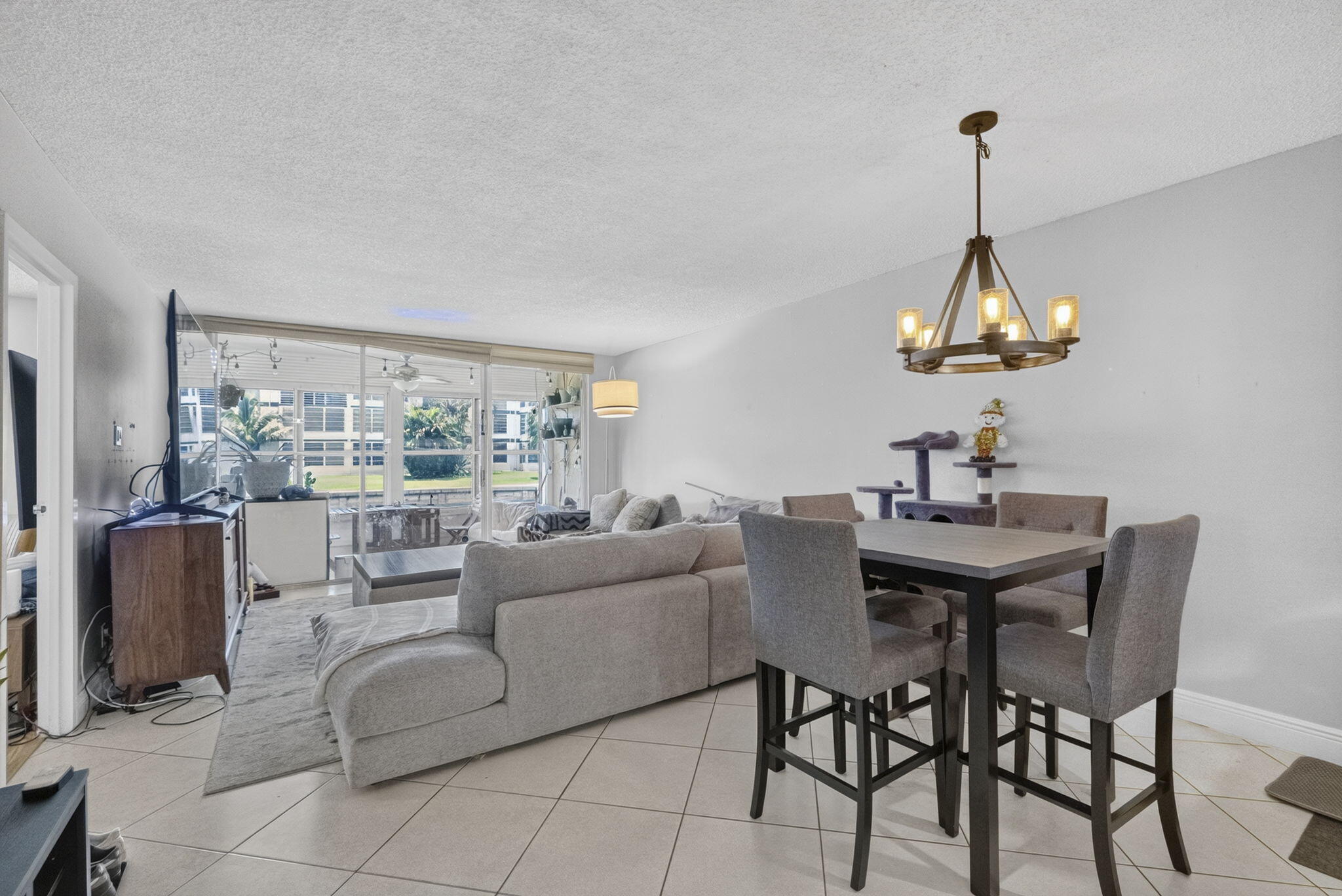 SANDS POINT CONDOMINIUM III - Residential