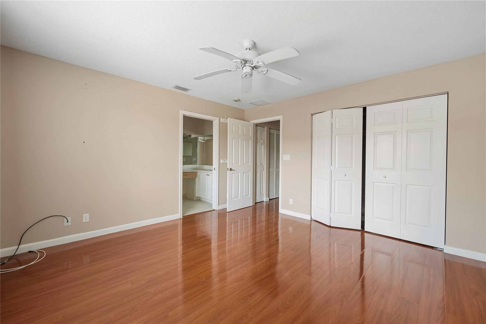 CORAL PARK TOWNHOMES WEST CONDO - Residential Lease