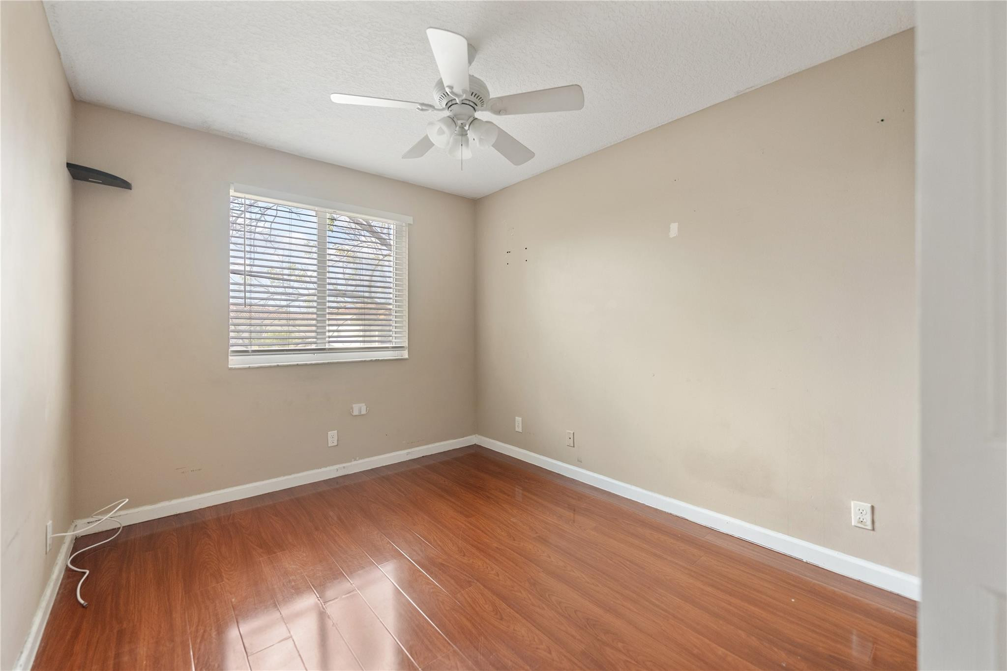CORAL PARK TOWNHOMES WEST CONDO - Residential Lease