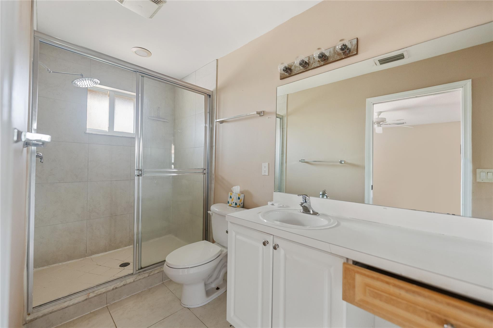 CORAL PARK TOWNHOMES WEST CONDO - Residential Lease