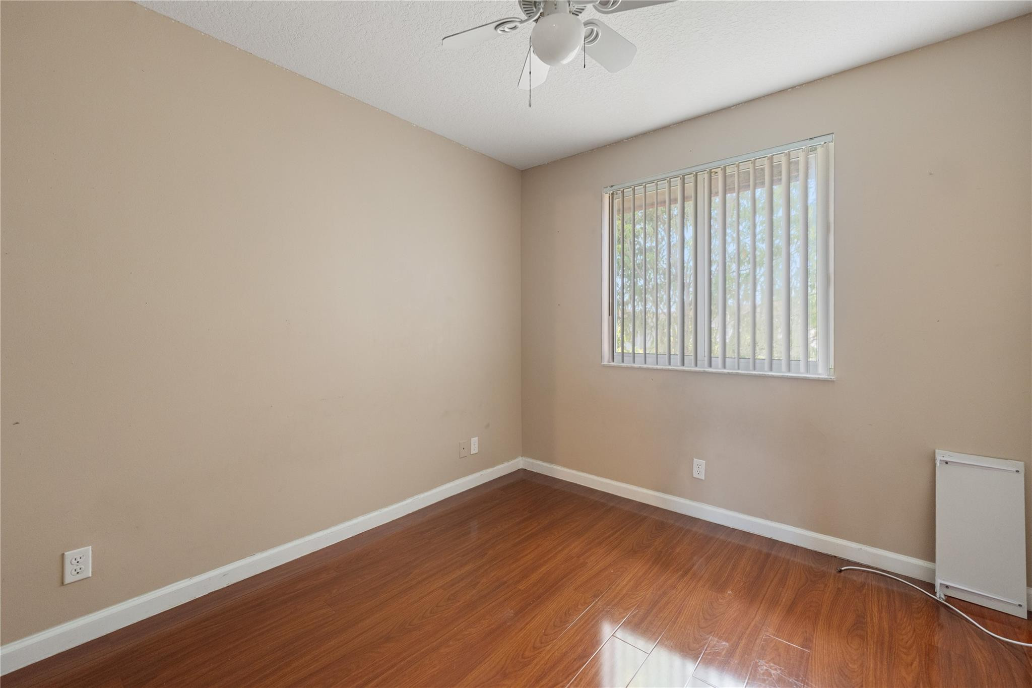 CORAL PARK TOWNHOMES WEST CONDO - Residential Lease