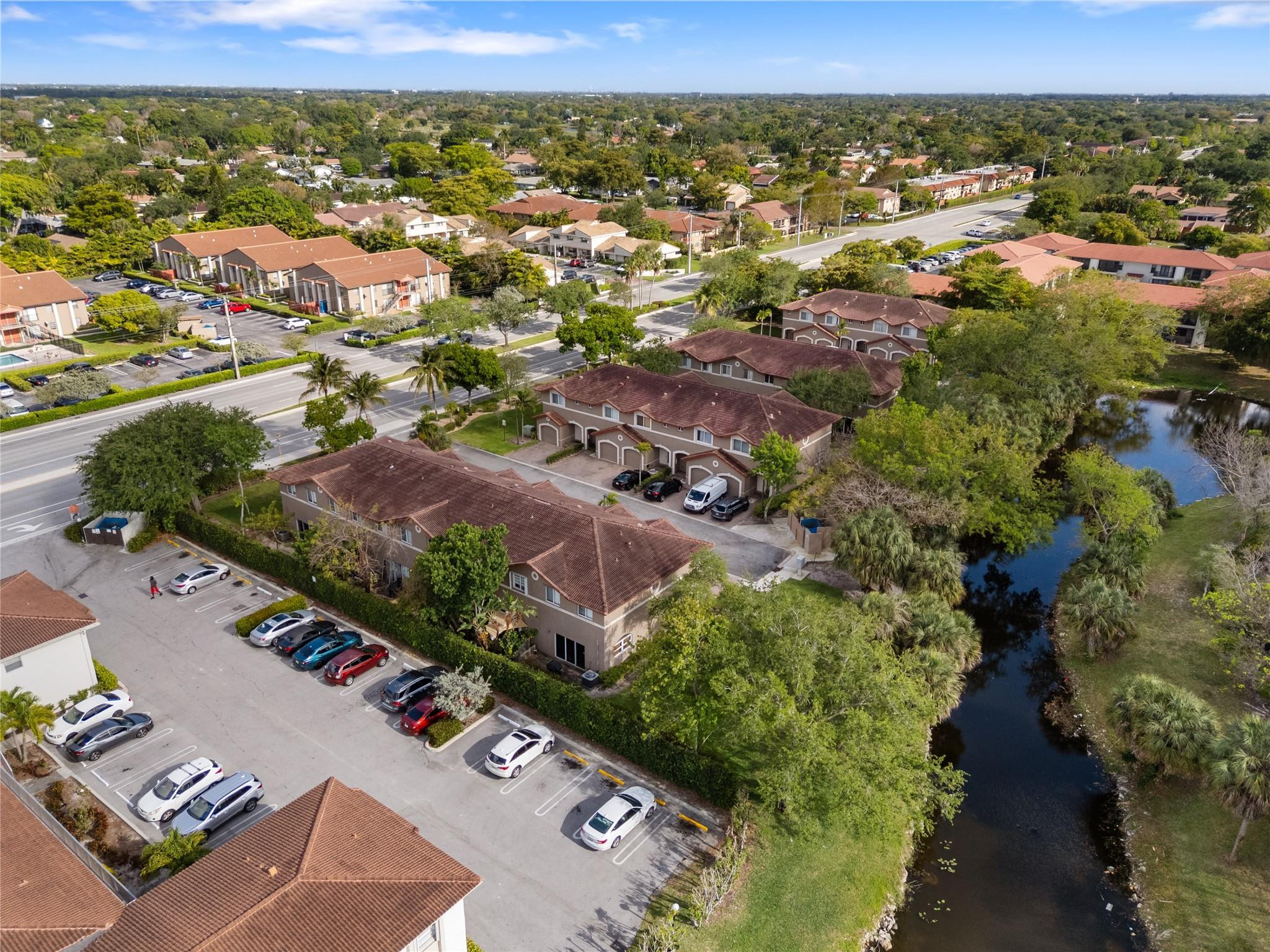 CORAL PARK TOWNHOMES WEST CONDO - Residential Lease