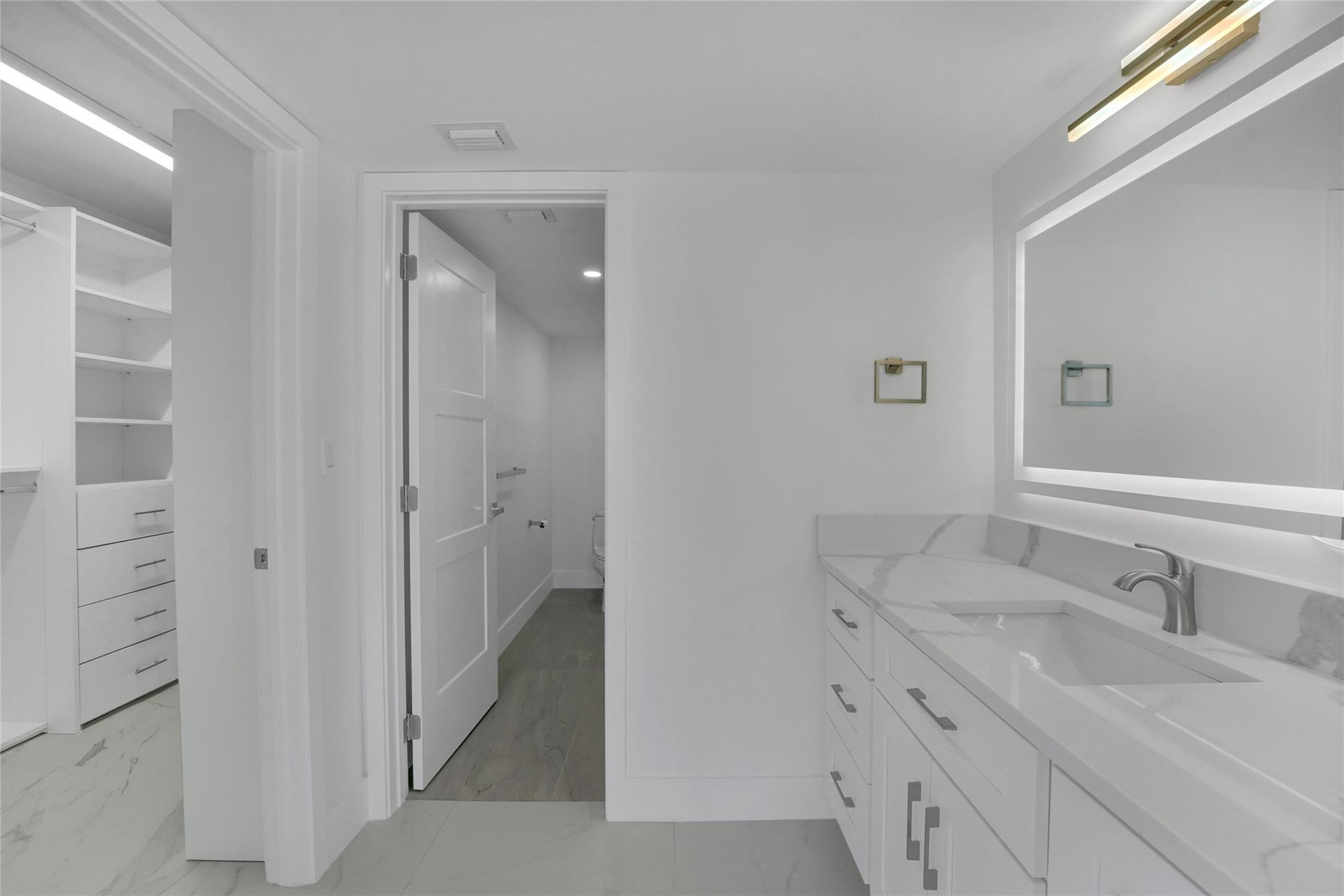 PLAYA DEL MAR CONDO - Residential Lease