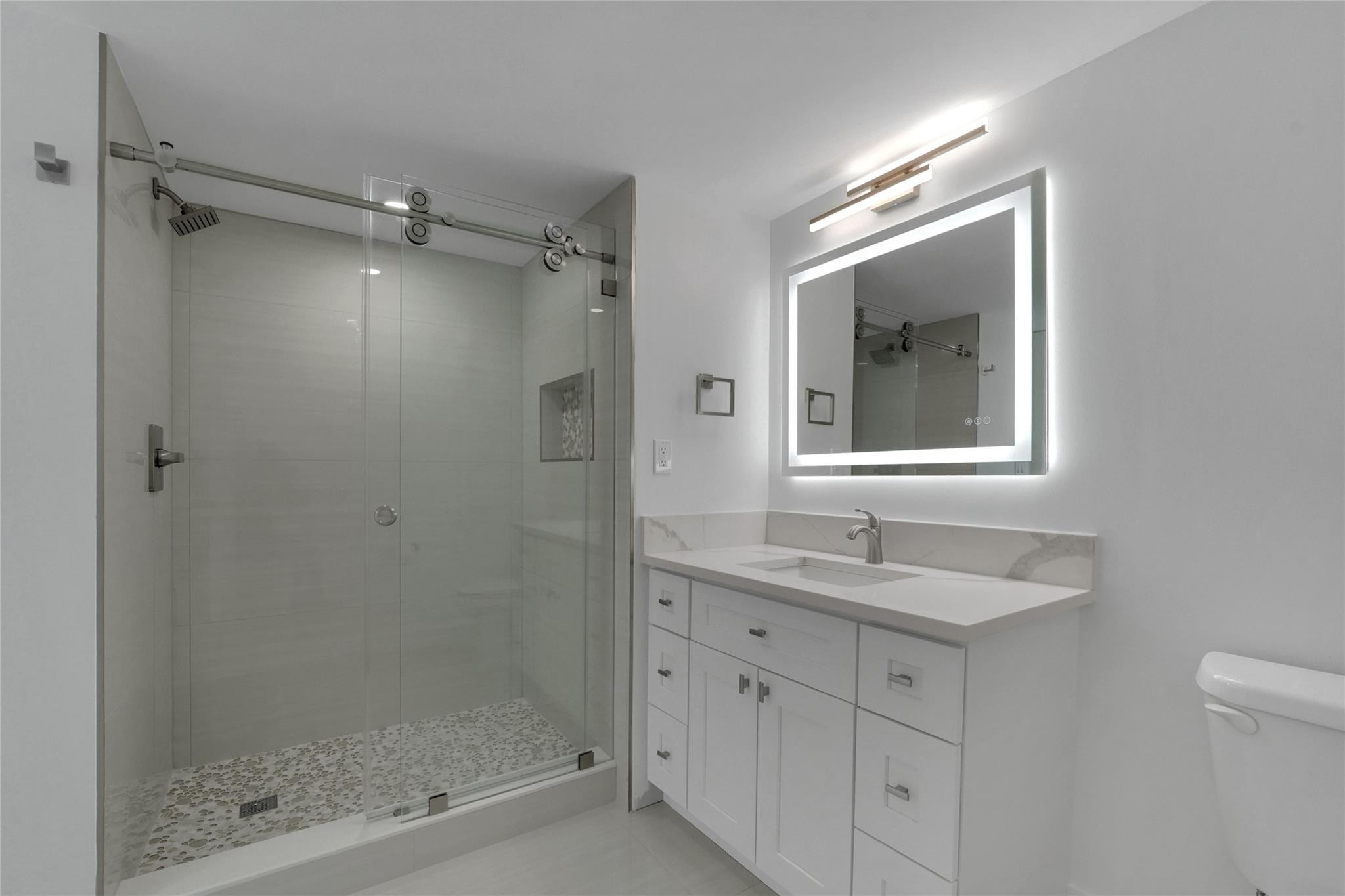 PLAYA DEL MAR CONDO - Residential Lease