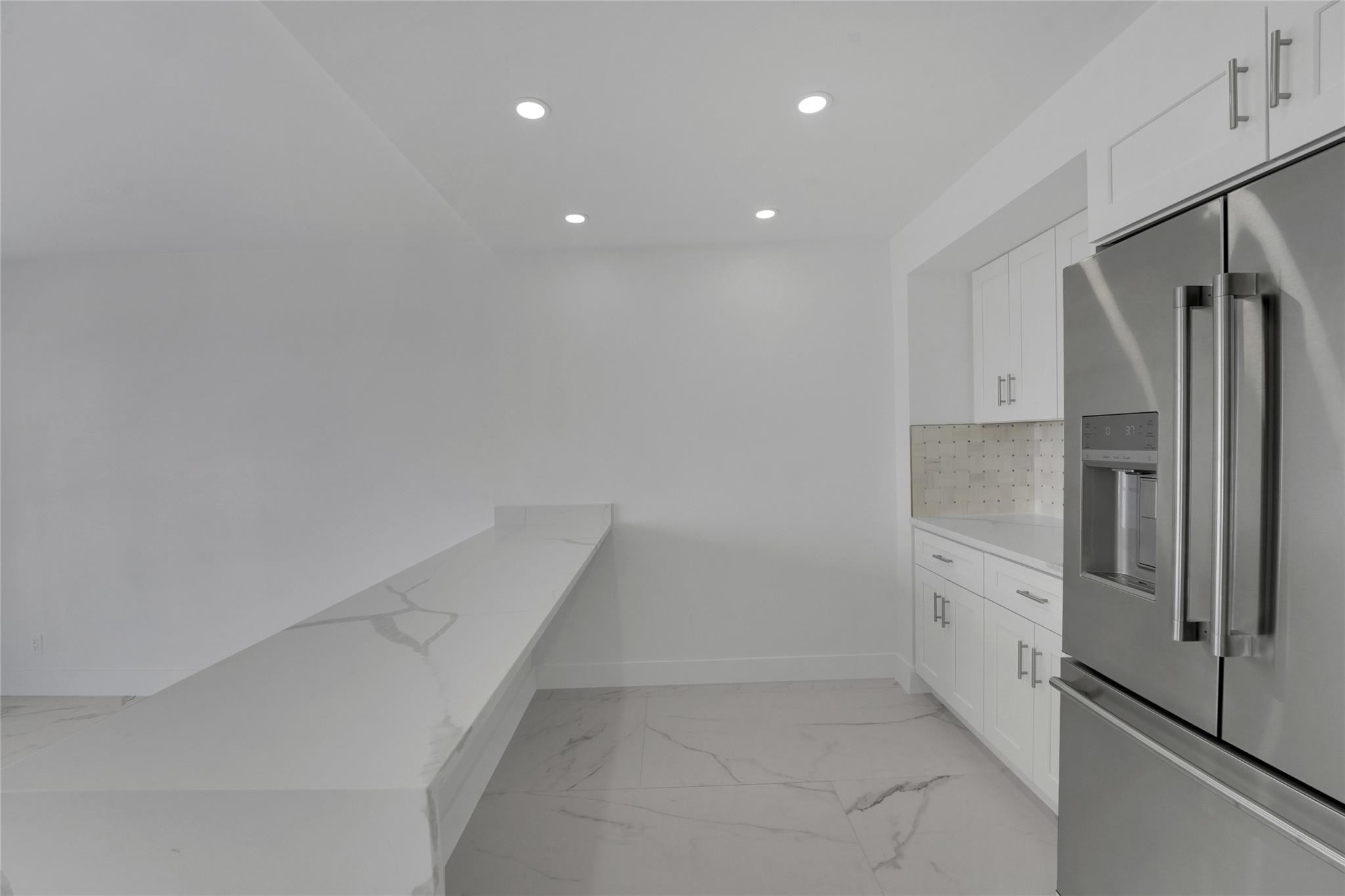 PLAYA DEL MAR CONDO - Residential Lease