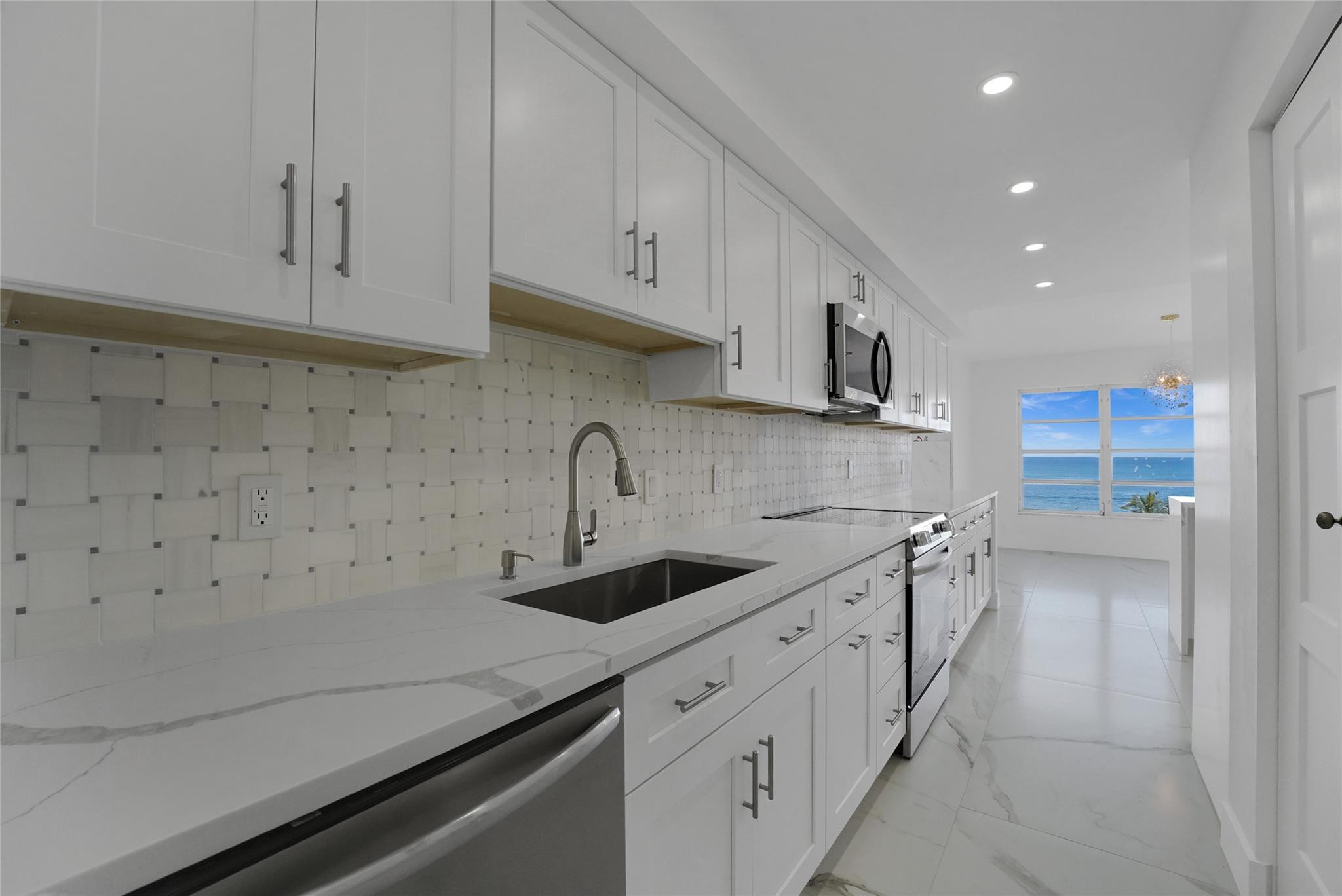 PLAYA DEL MAR CONDO - Residential Lease