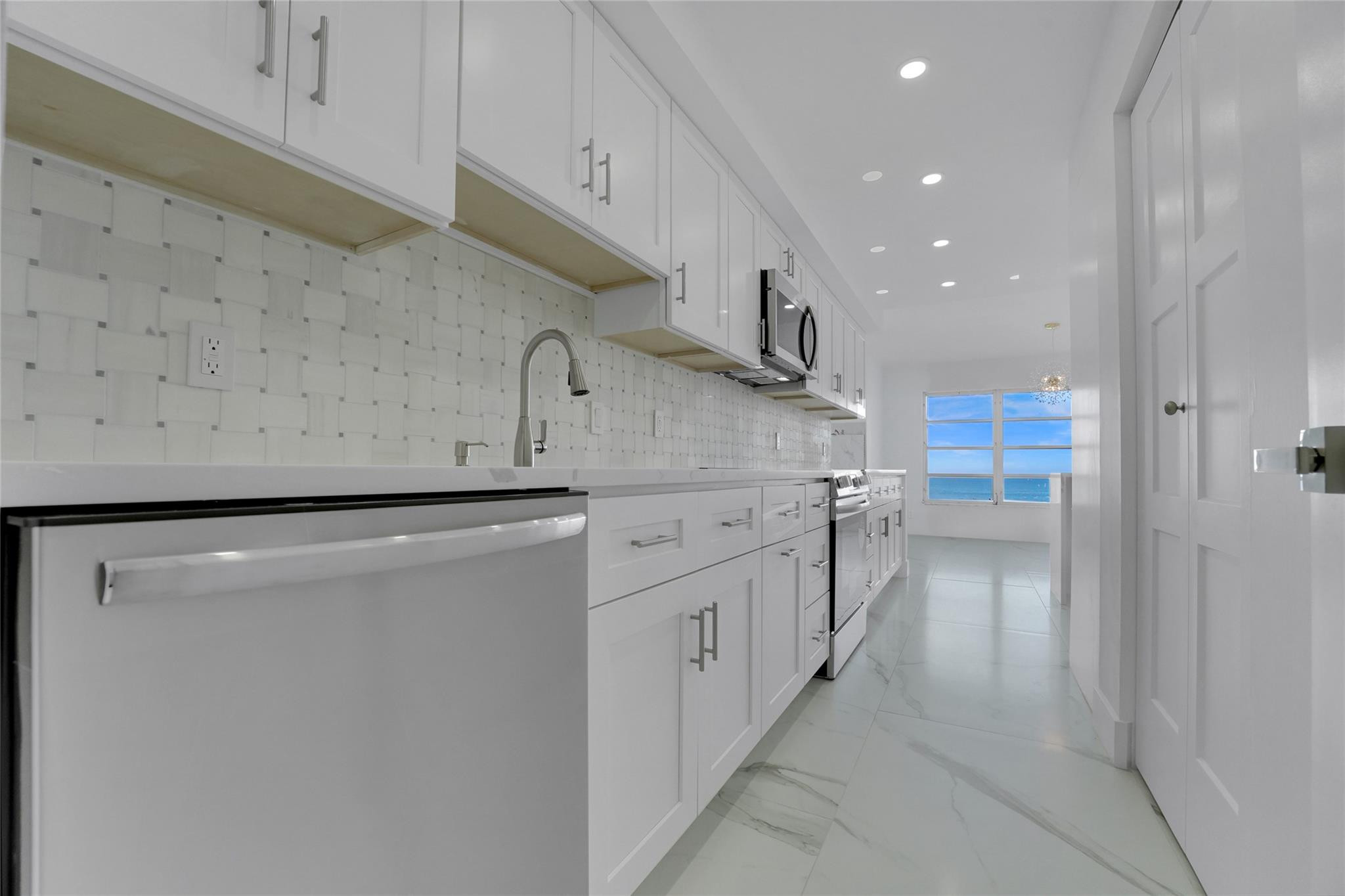 PLAYA DEL MAR CONDO - Residential Lease