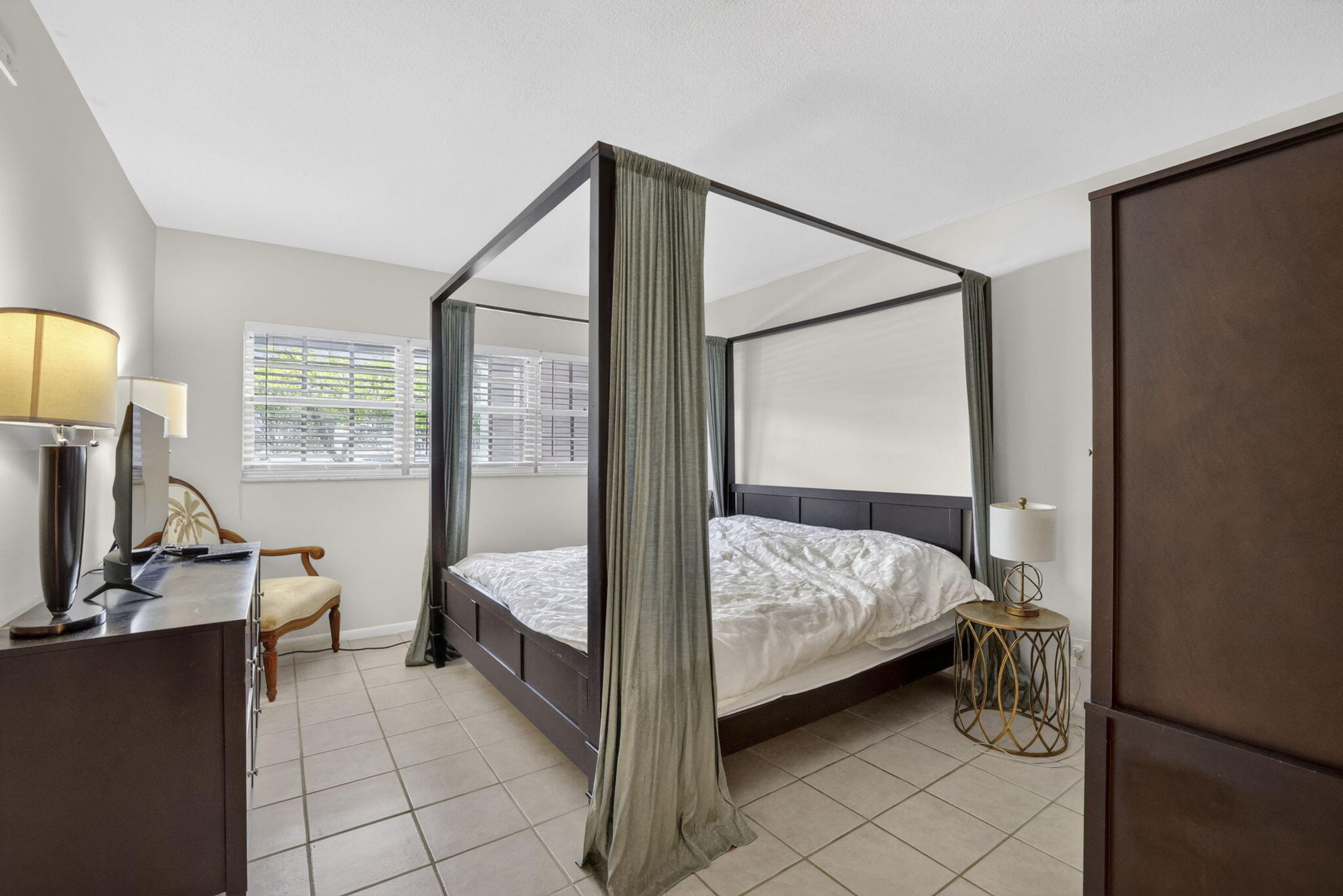 NO 10 PALM-AIRE COUNTRY CLUB - Residential