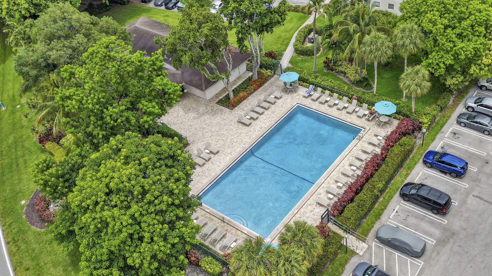 NO 10 PALM-AIRE COUNTRY CLUB - Residential