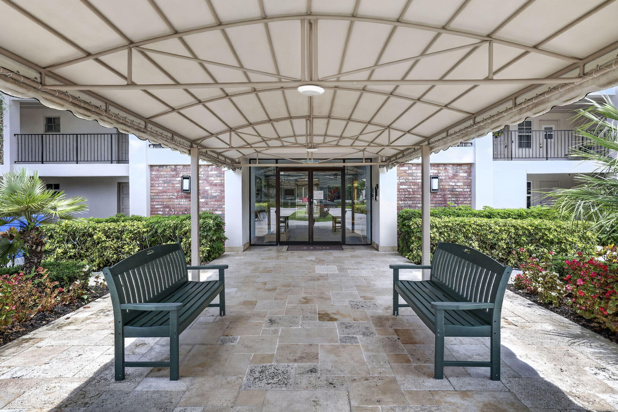 NO 10 PALM-AIRE COUNTRY CLUB - Residential