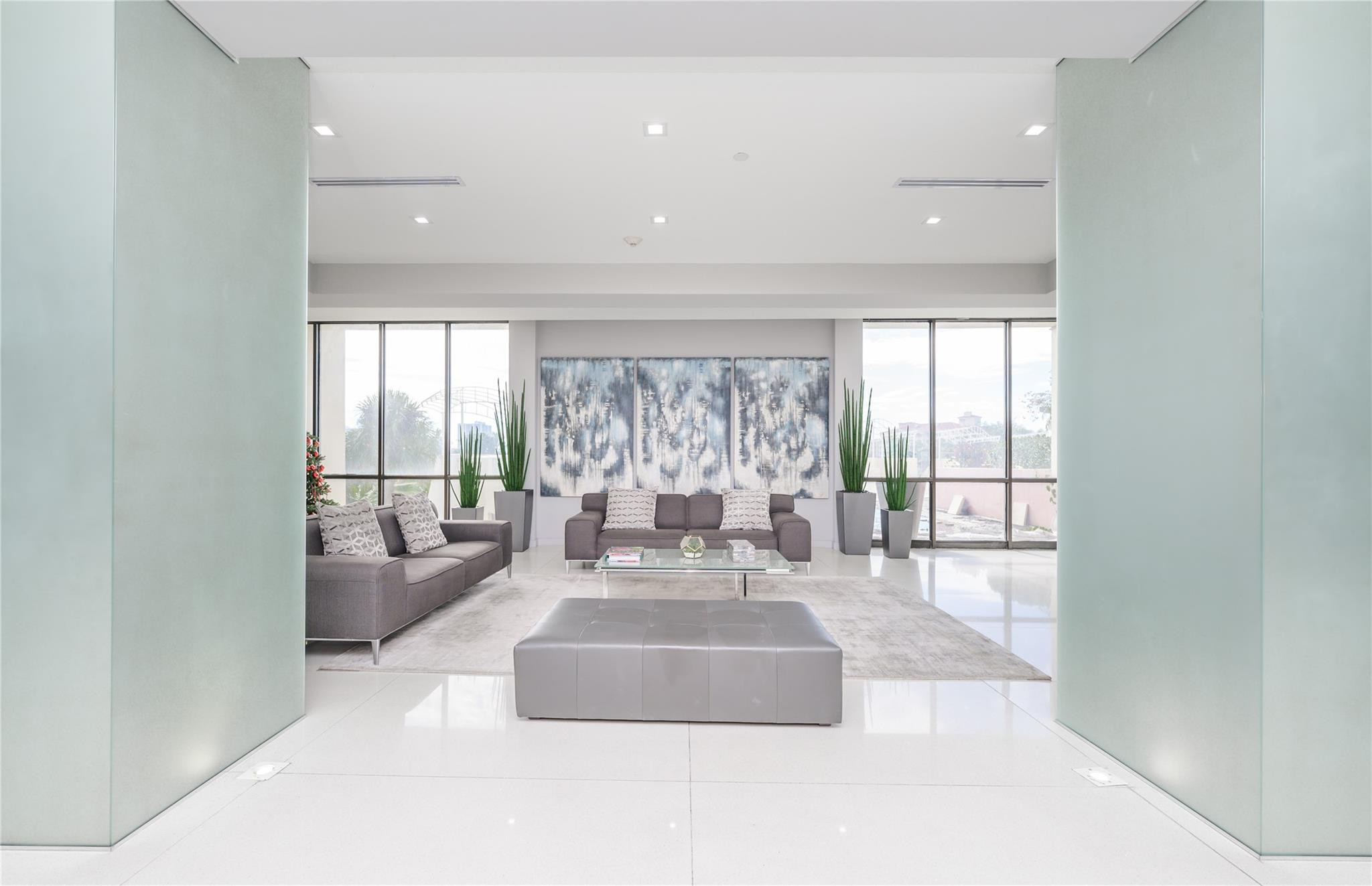 Coronado Condominiums III - Residential