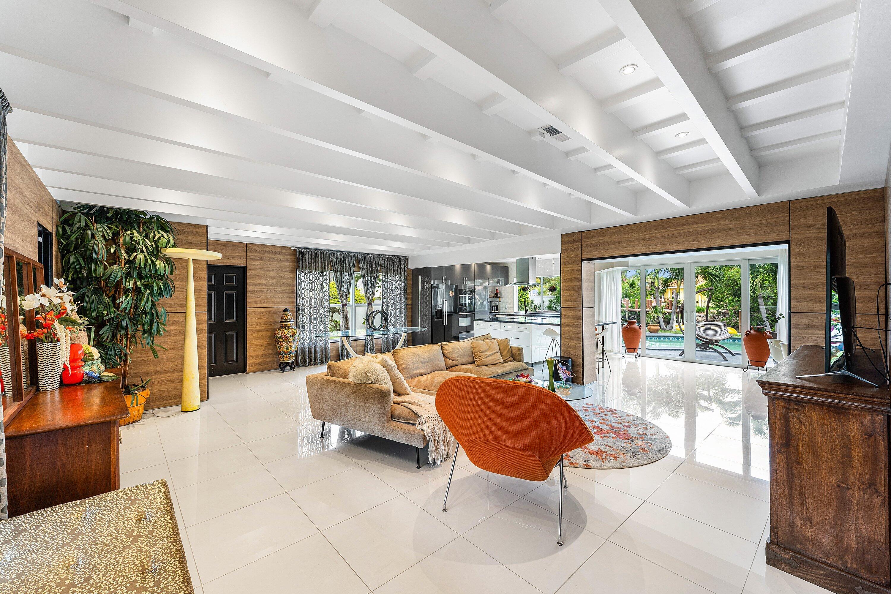 CARIBBEAN KEYS - Residential