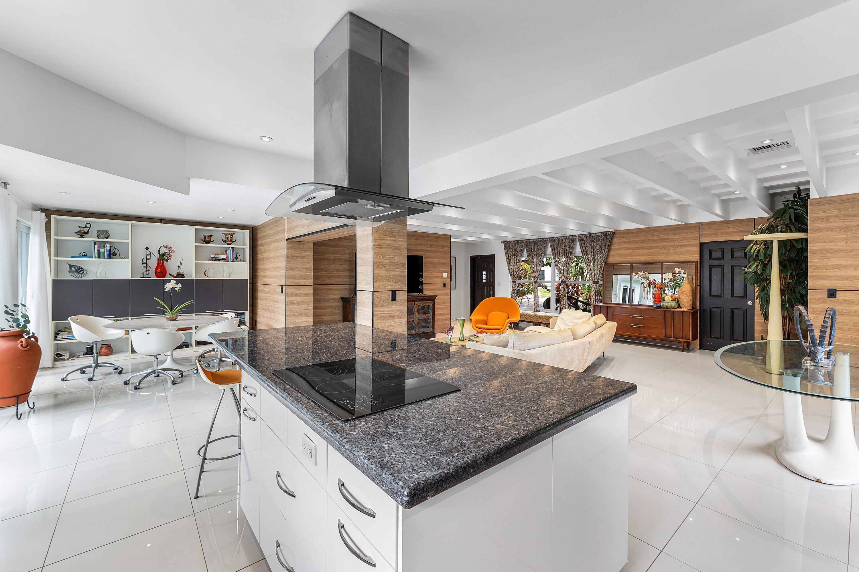 CARIBBEAN KEYS - Residential
