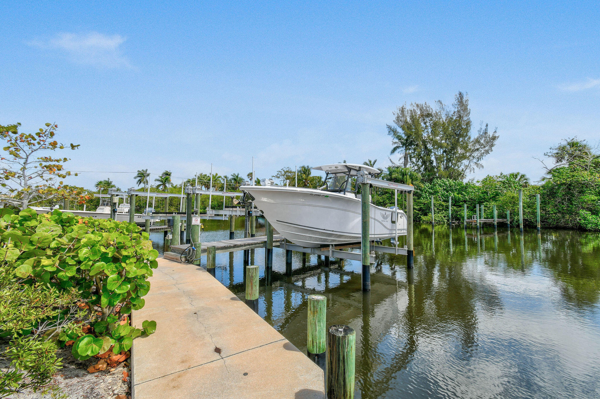 MANATEE ISLES - Residential