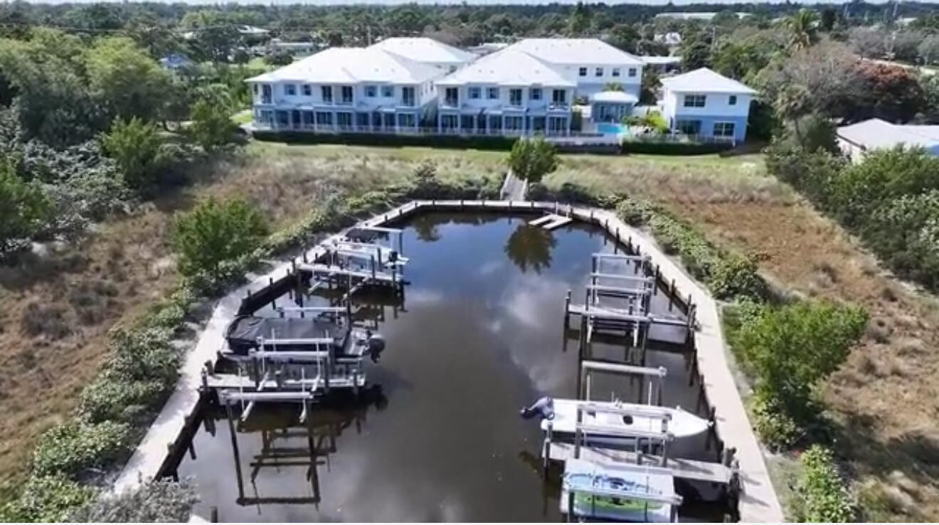 MANATEE ISLES - Residential