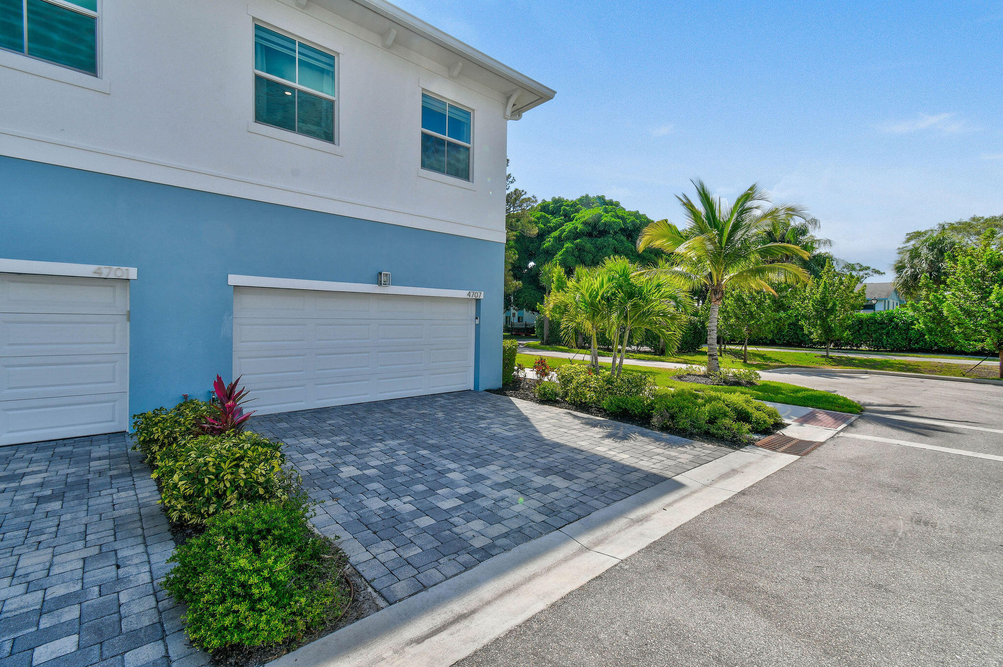 MANATEE ISLES - Residential