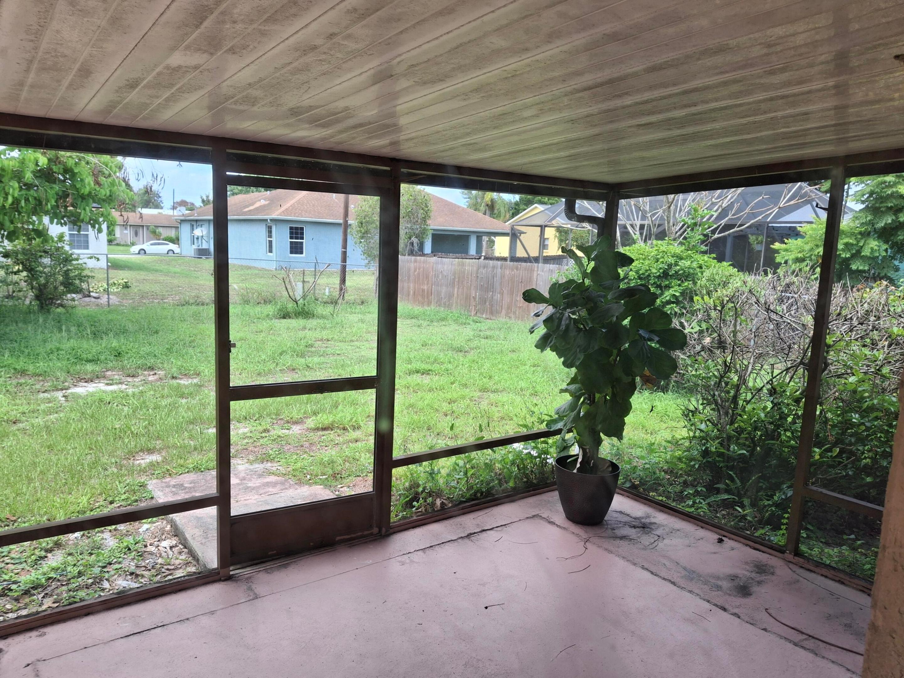 PORT ST LUCIE SECTION 18 - Residential