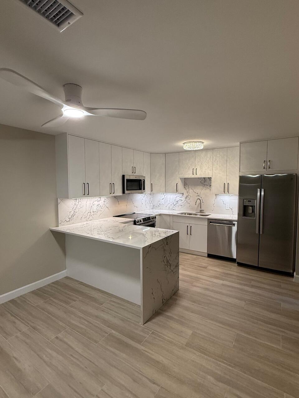 LAKEWOOD OF - Residential