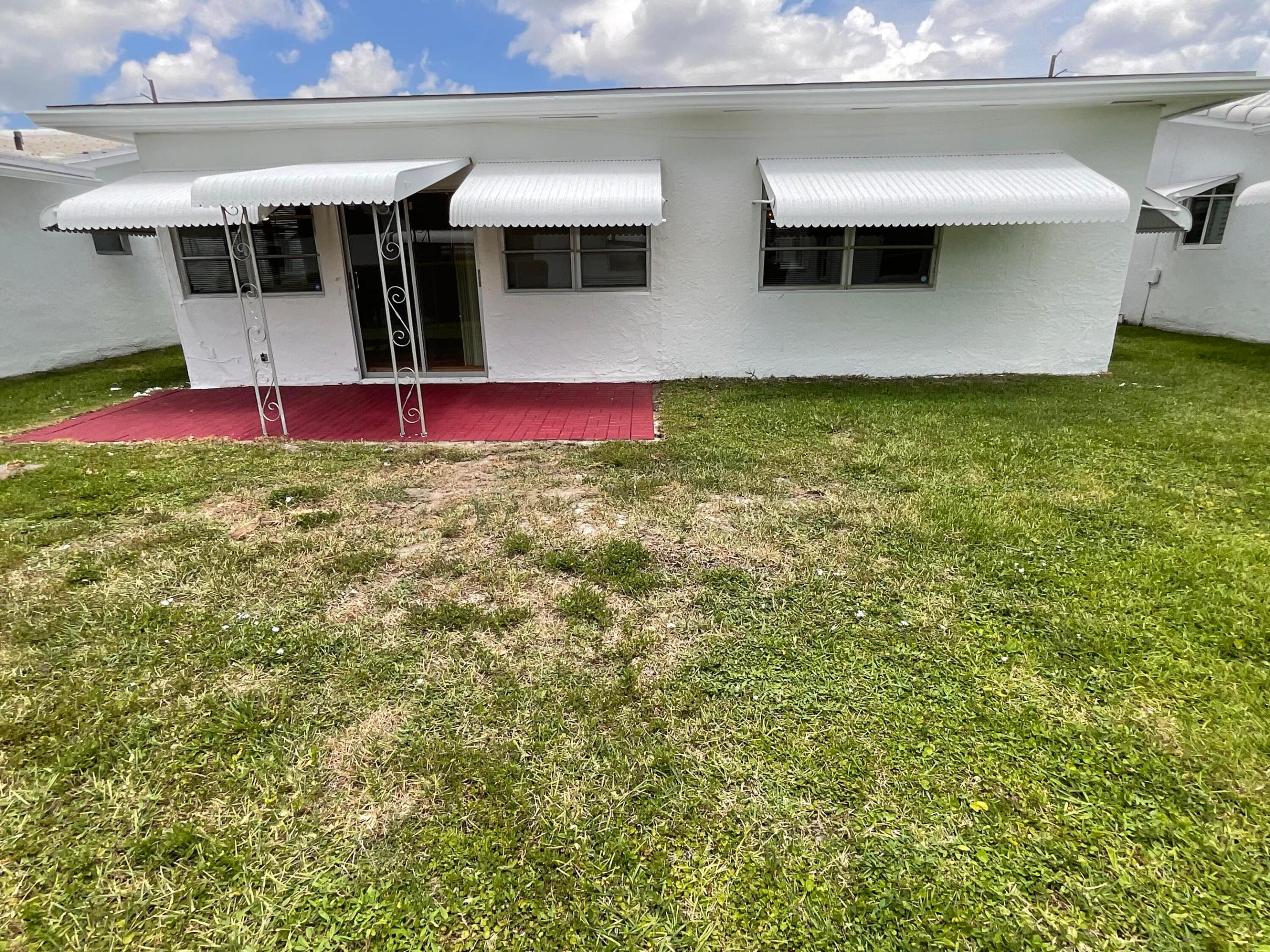 PALM BEACH LEISUREVILLE SEC 10 - Residential