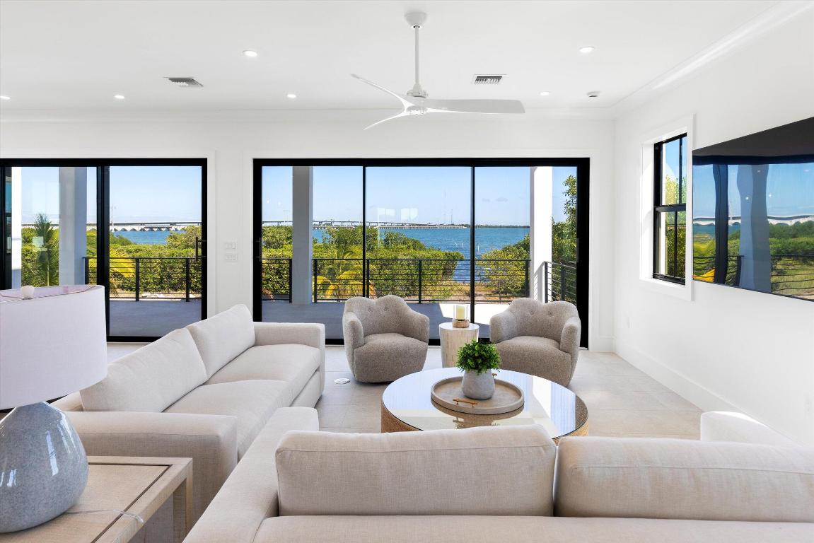 SUMMERLAND ESTATES - Residential