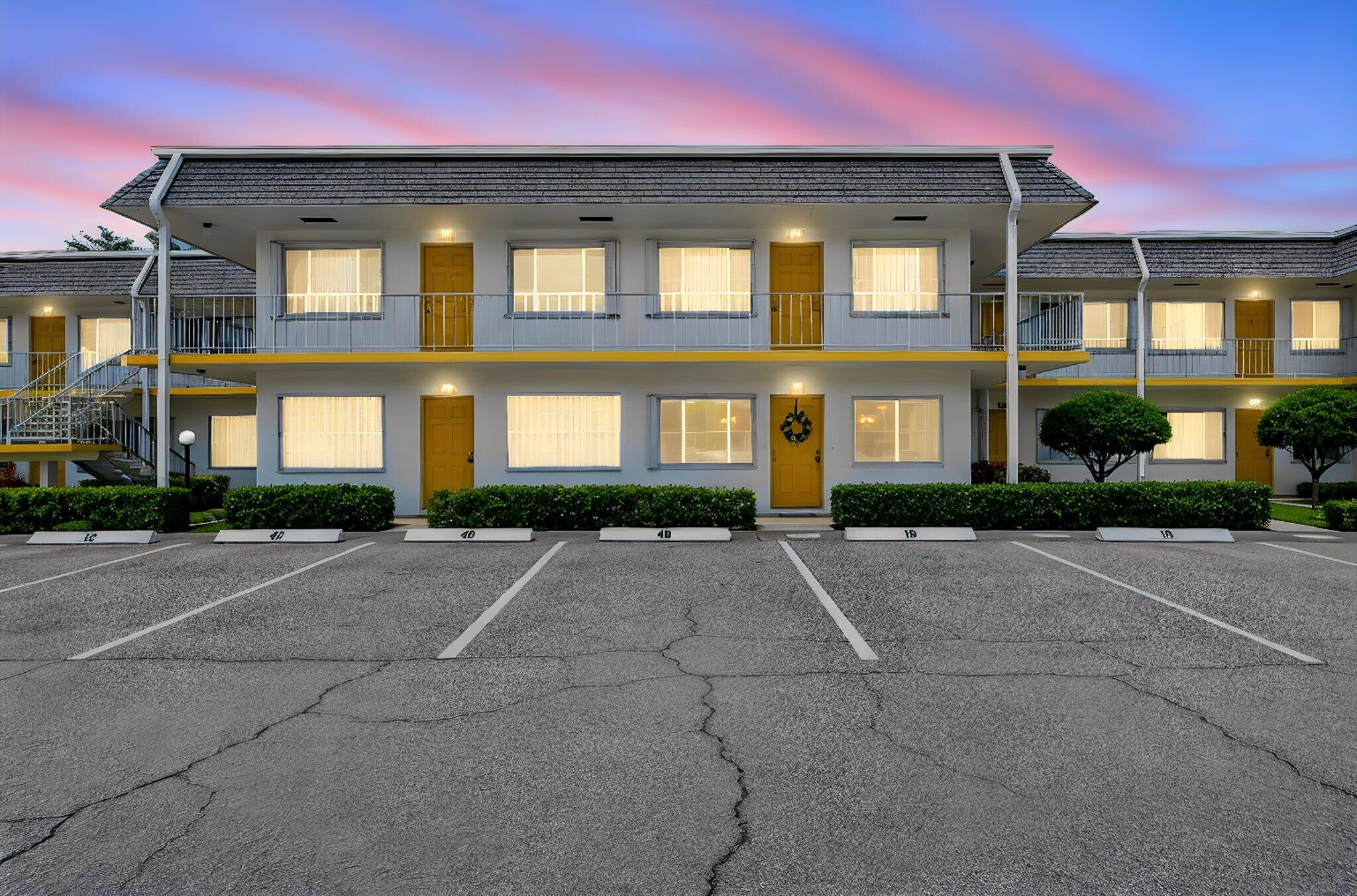 MURRY HILLS APT BLDG CONDO - Residential