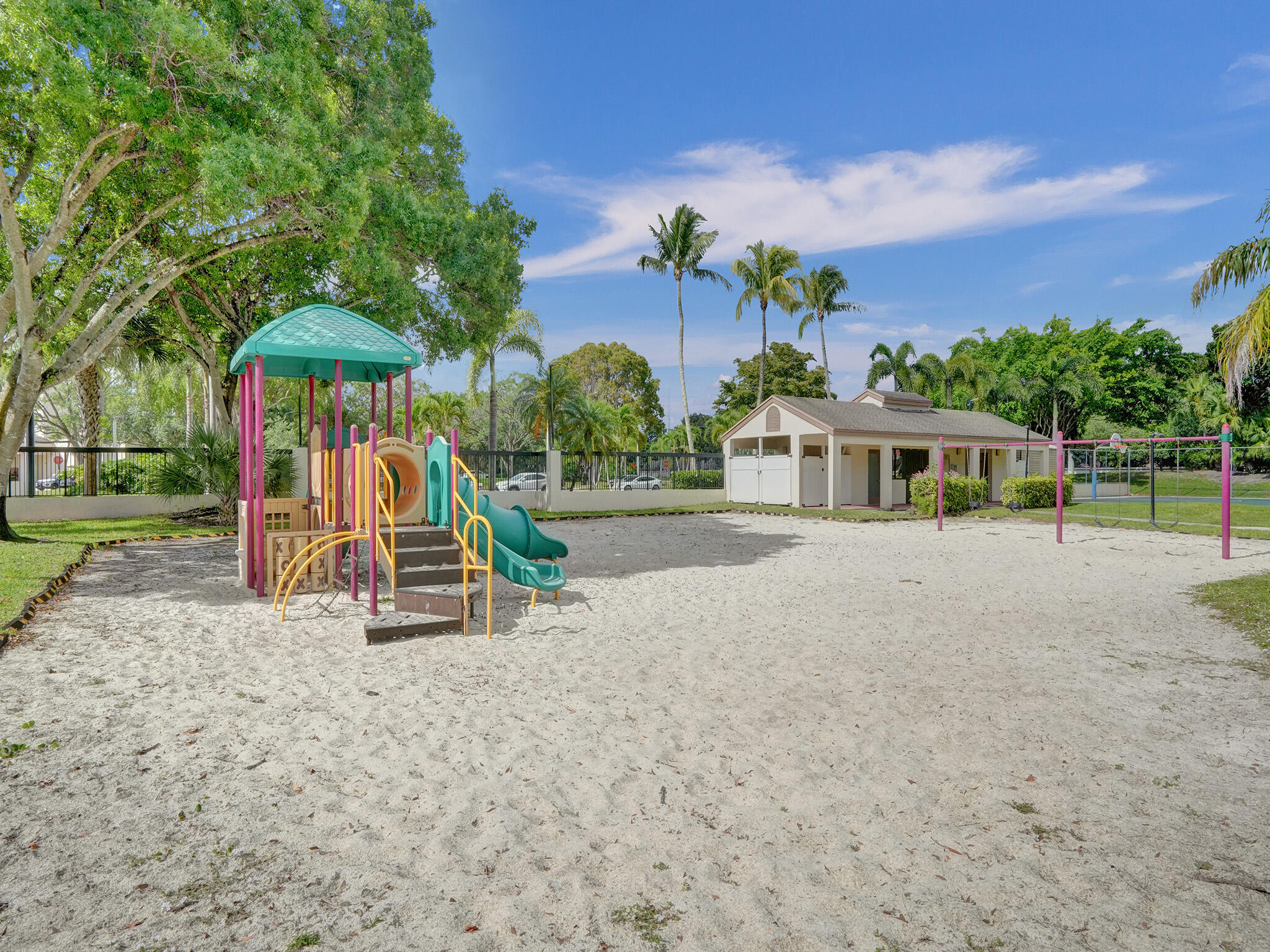 BAYWOOD VILLAGE I-A CONDO - Residential