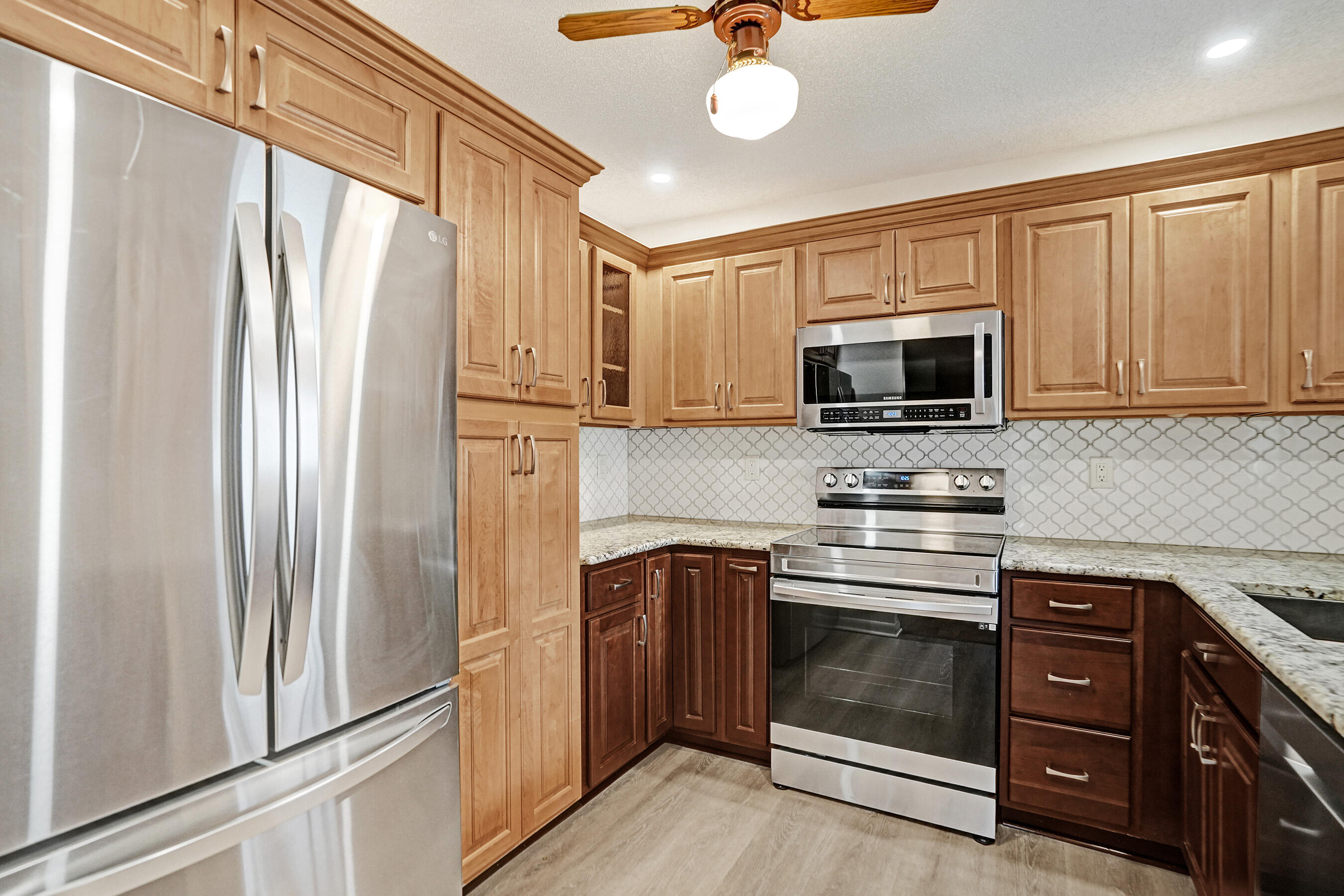 BAYWOOD VILLAGE I-A CONDO - Residential
