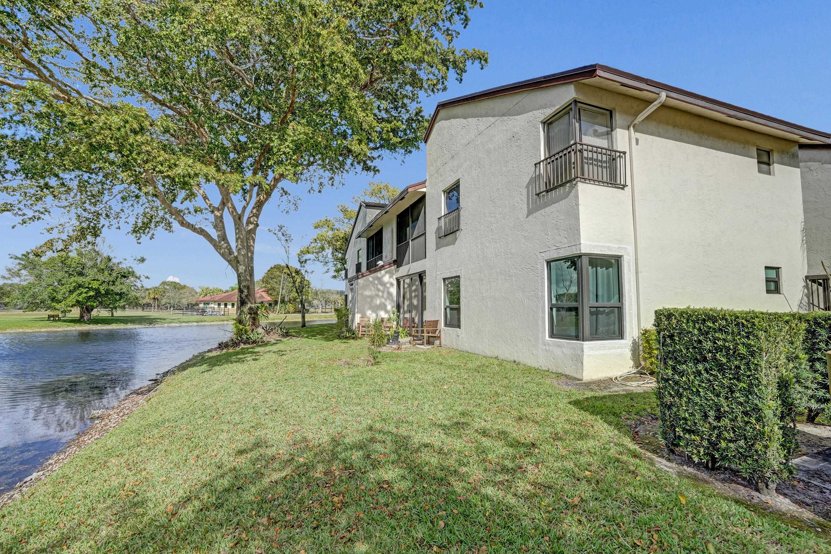 BAYWOOD VILLAGE I-A CONDO - Residential