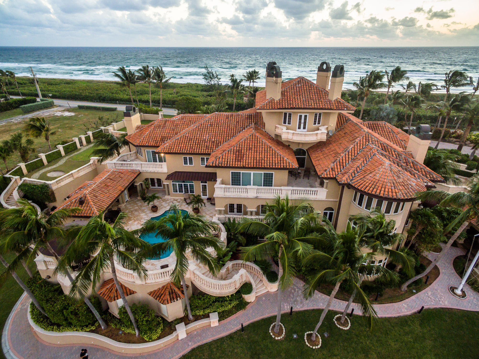 Absolute Auction by DeCaro Auctions International on Sat, April 21, 2018 at 11am EST. Live, on-site.  No Reserve, Absolute Auction and will be sold to the highest bidder.  Open houses begin on March 31th and held every Sat & Sun from 1pm-4pm.  Private showings are available by appt.  Call Listing Agent. 

Paradisio del Mar: A classic Mediterranean style estate located on South Ocean Blvd in the exclusive community of Manalapan in Southeast Florida on 4.17 acres, running from the ocean to the Intracoastal consisting of approximately 23000+ s/f under air and approximately 45000+ total s/f of improvements. The property consists of seven bedrooms, 12 full baths & 2 half baths. In addition there is a home theater, exercise facilities and a game room. There are also staff quarters, offices, storage and a loading dock. The property also enjoys a full house generator & garages for 30 cars. The exterior facilities incl a tunnel to the ocean, a sea wall and dock facilities which will accommodate a 120' vessel & other watercraft