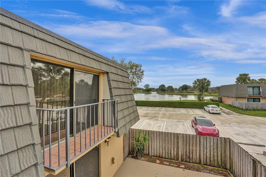 VILLAGE OF SANDALWOOD LKS - Residential