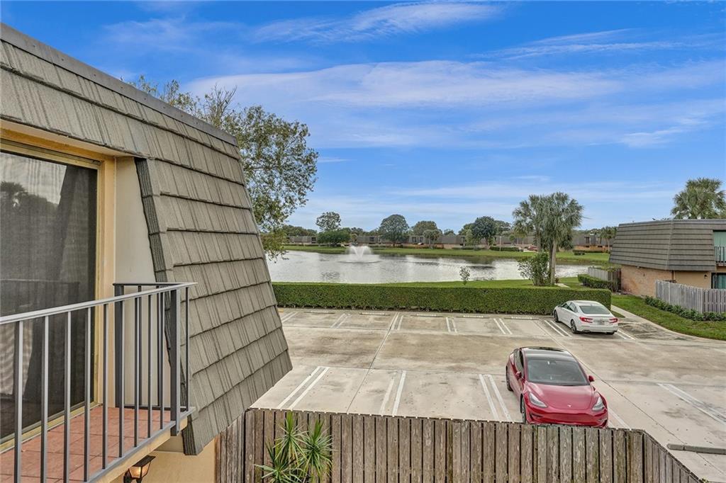 VILLAGE OF SANDALWOOD LKS - Residential