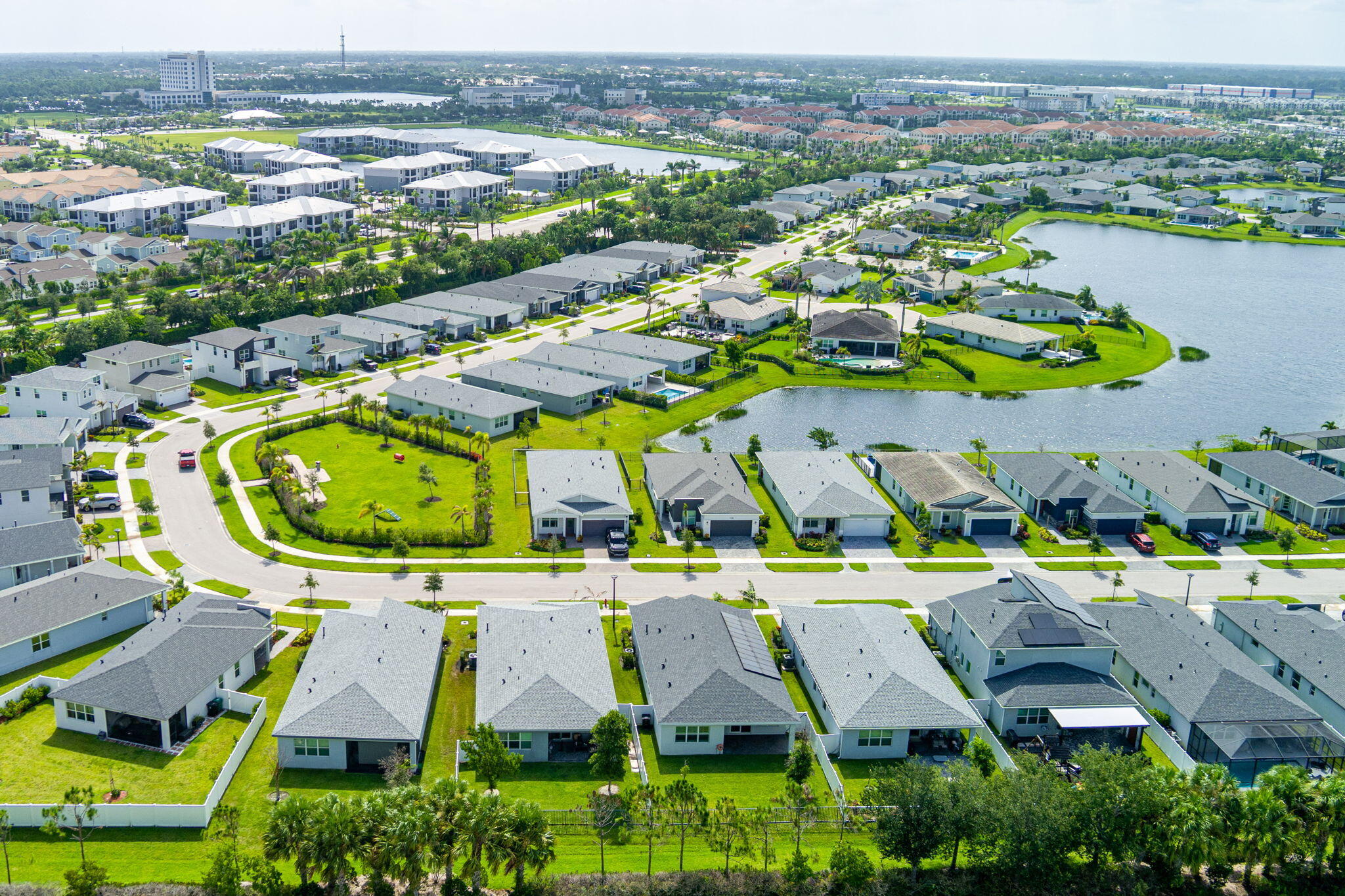 MATTAMY AT SOUTHERN GROVE PLAT 1 REPLAT - Residential