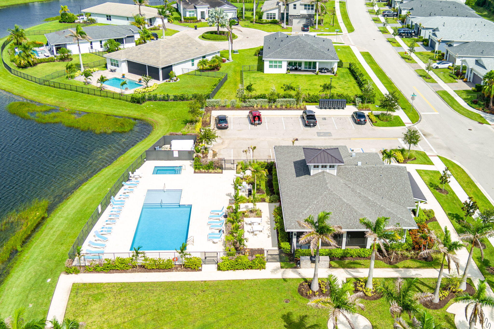 MATTAMY AT SOUTHERN GROVE PLAT 1 REPLAT - Residential
