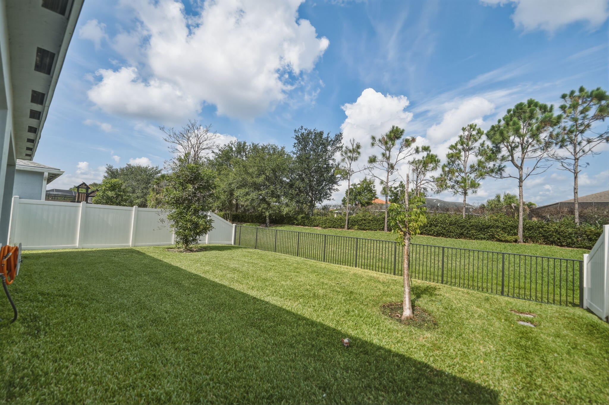 MATTAMY AT SOUTHERN GROVE PLAT 1 REPLAT - Residential