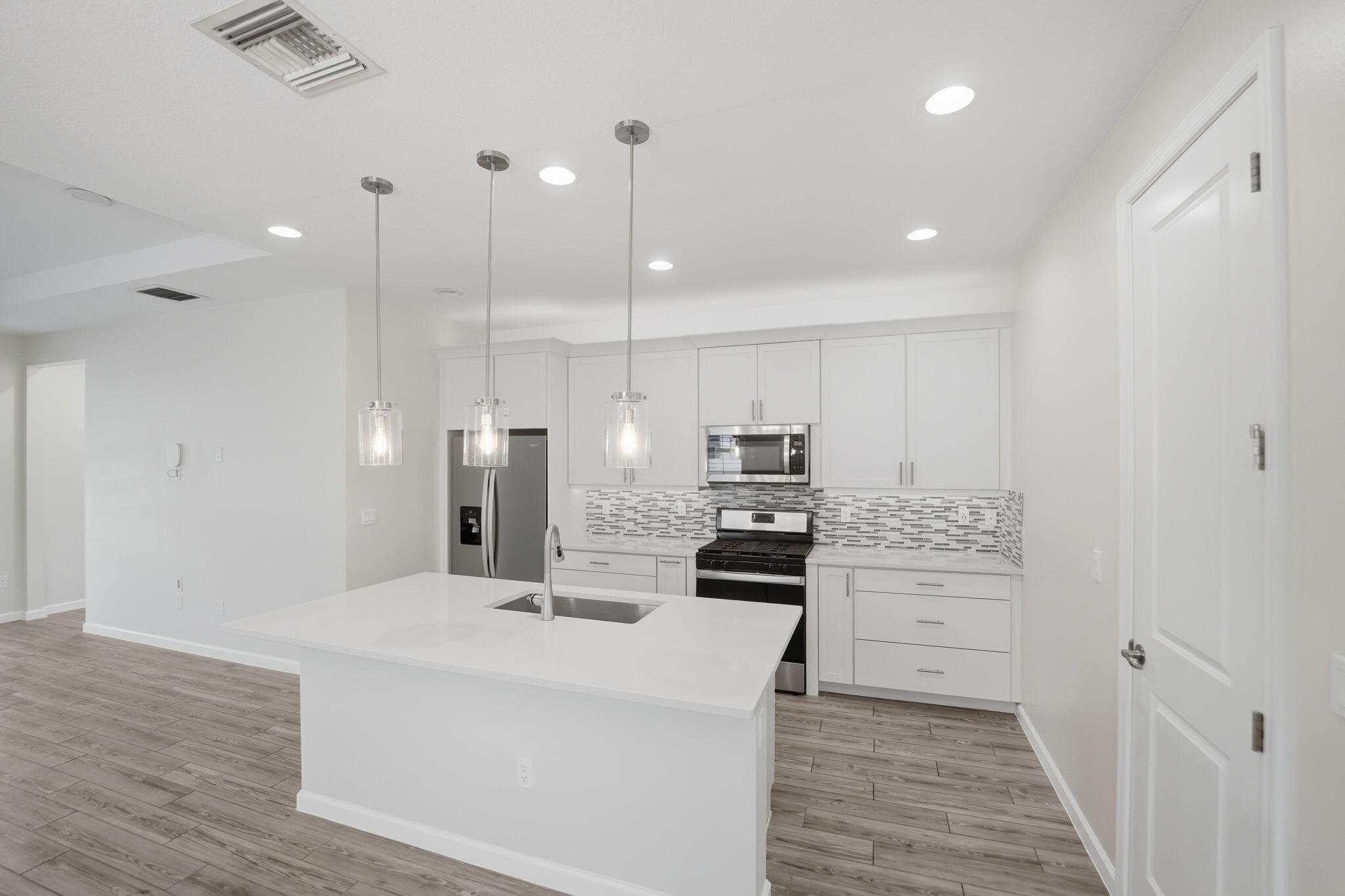 MATTAMY AT SOUTHERN GROVE PLAT 1 REPLAT - Residential