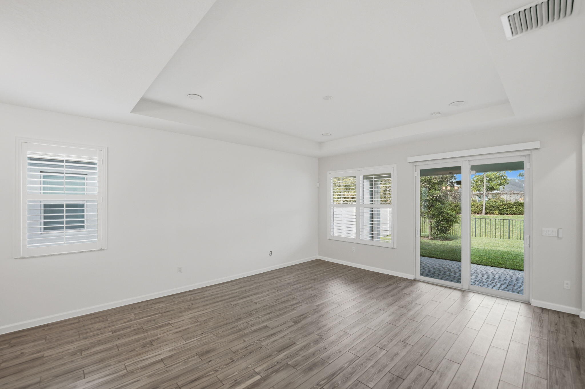 MATTAMY AT SOUTHERN GROVE PLAT 1 REPLAT - Residential