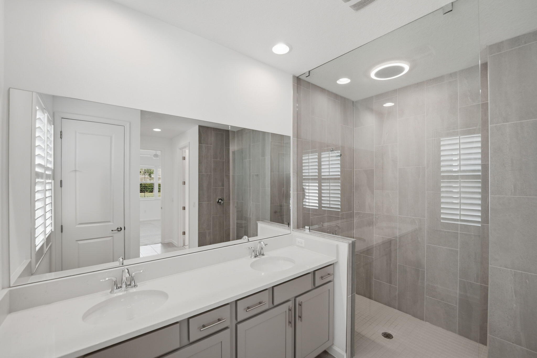 MATTAMY AT SOUTHERN GROVE PLAT 1 REPLAT - Residential