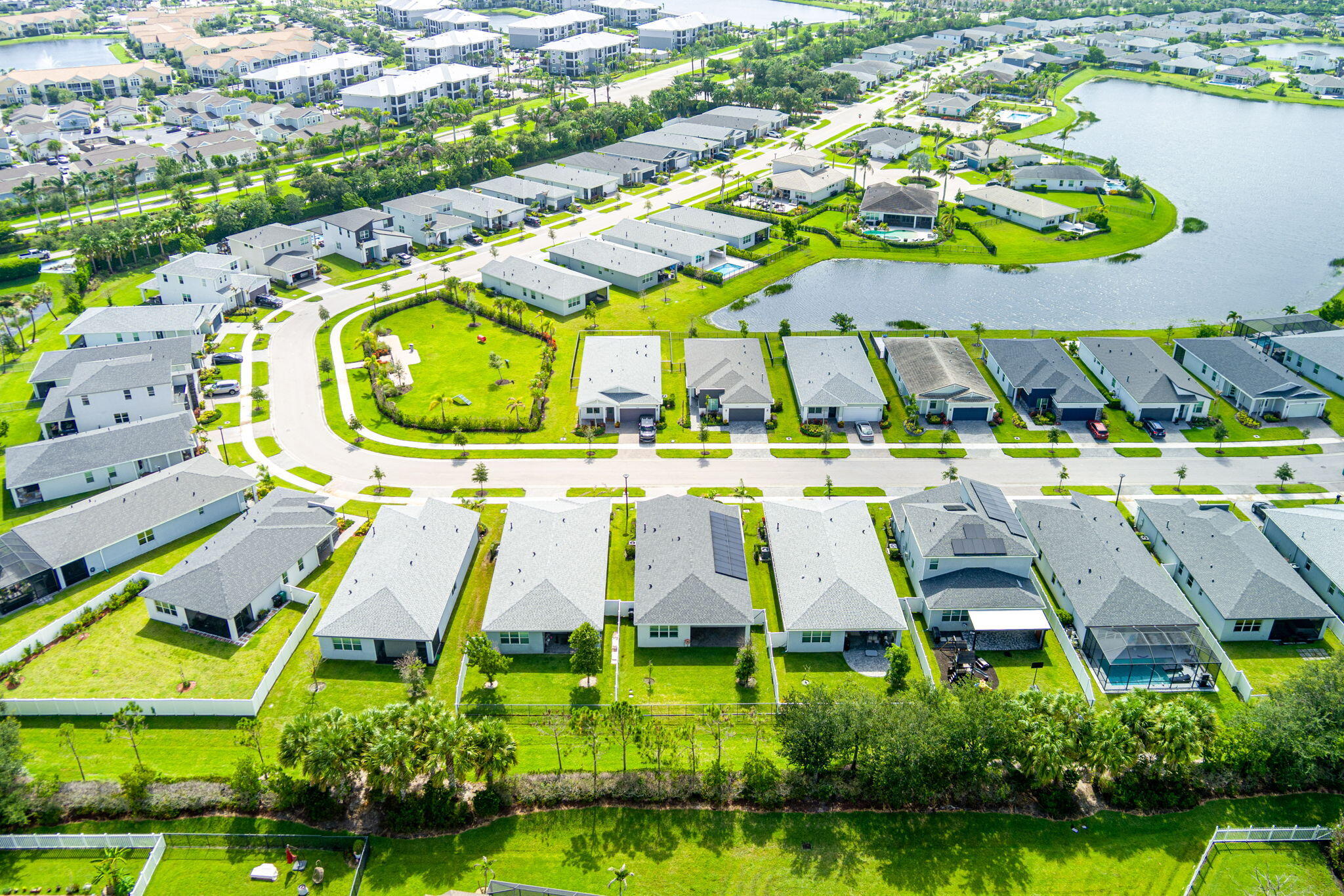 MATTAMY AT SOUTHERN GROVE PLAT 1 REPLAT - Residential