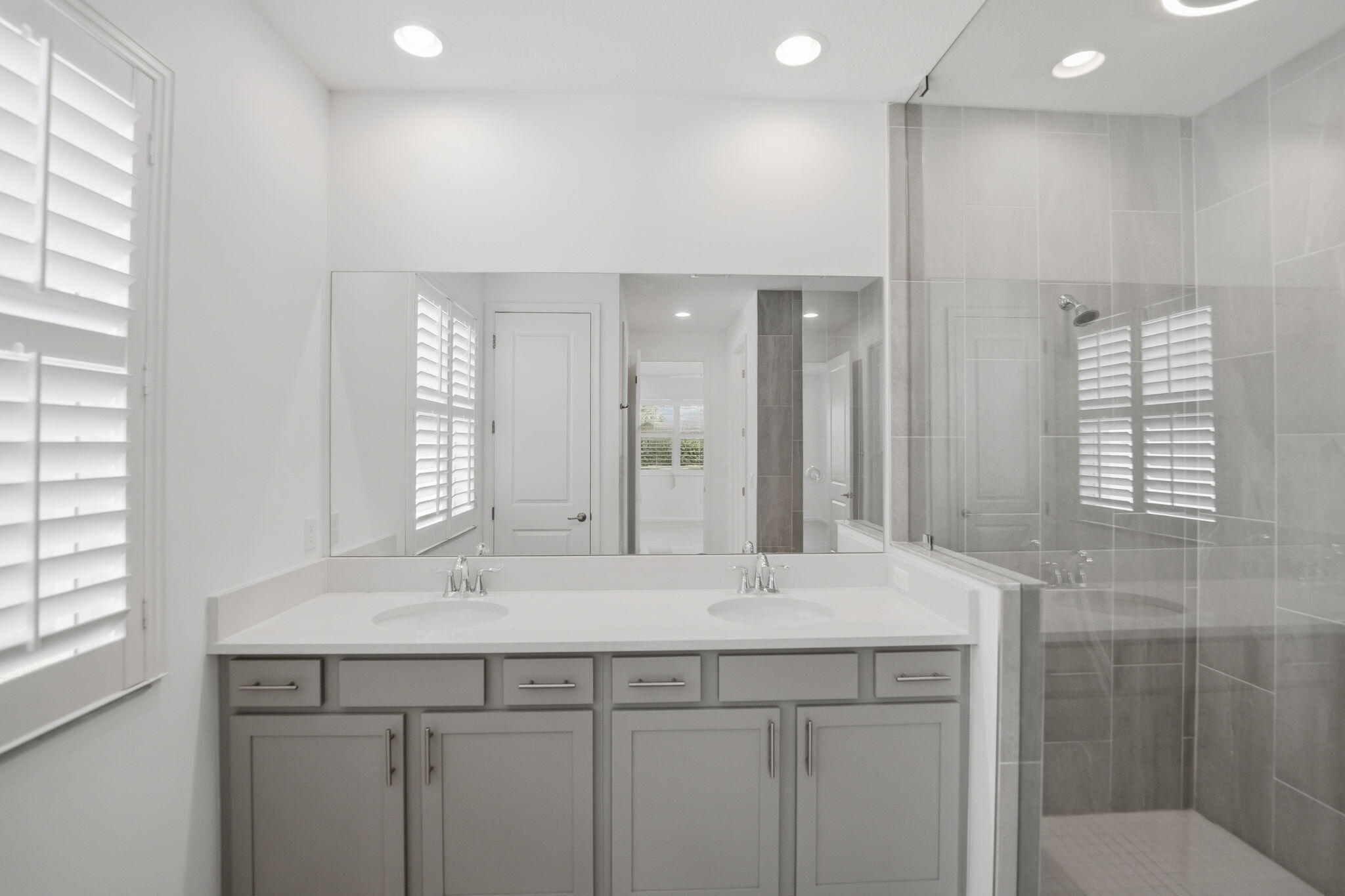 MATTAMY AT SOUTHERN GROVE PLAT 1 REPLAT - Residential