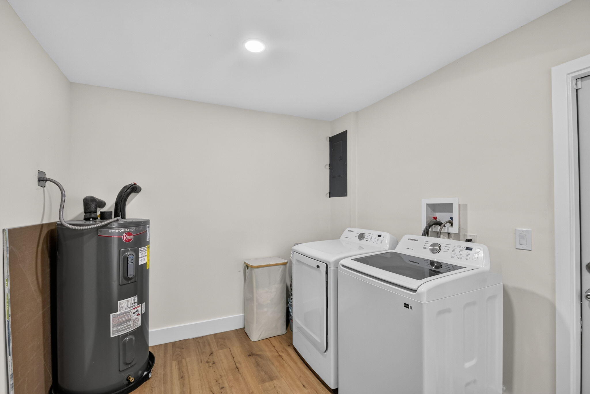 SHADYSIDE - Residential