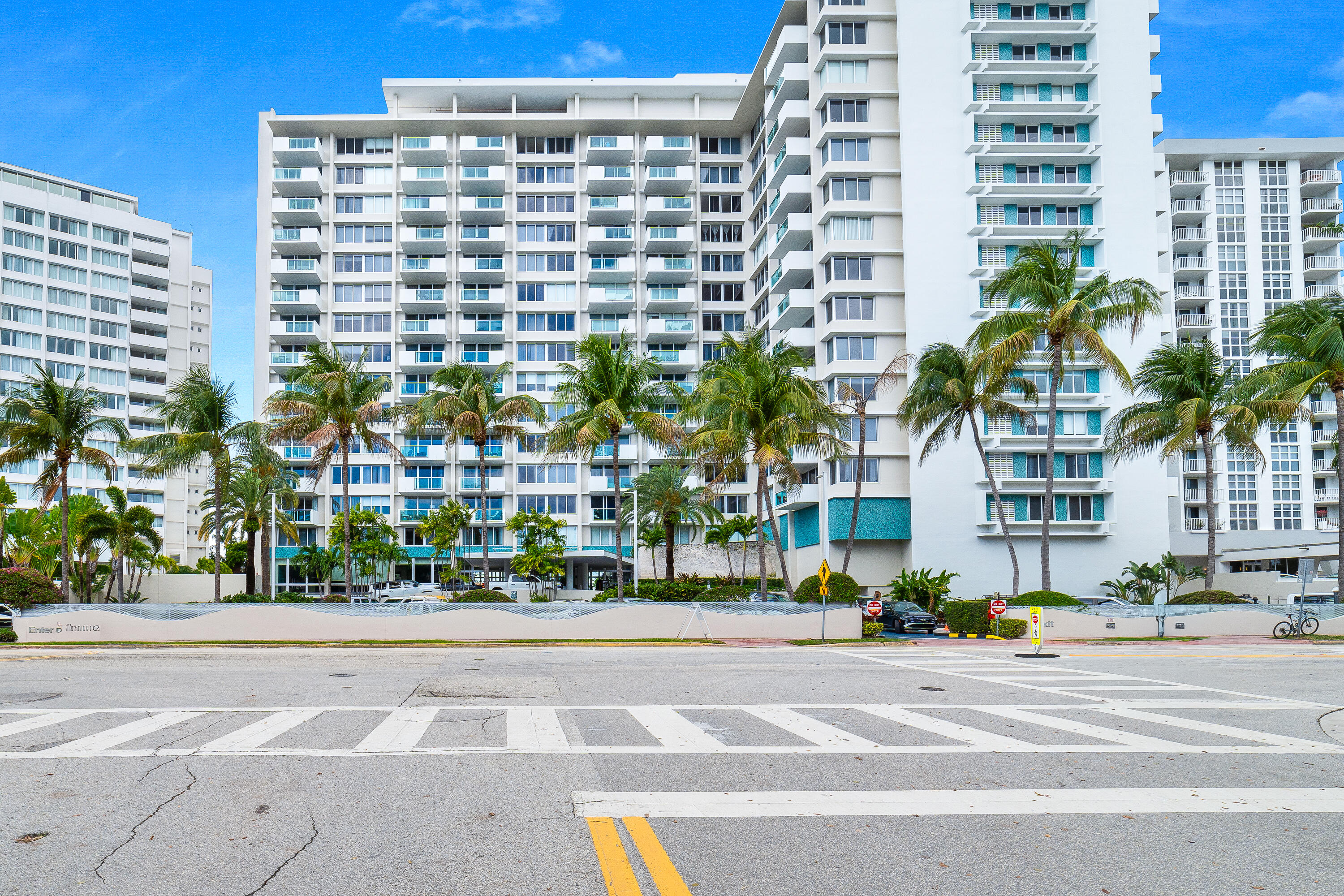 MIRADOR 1200 CONDO - Residential