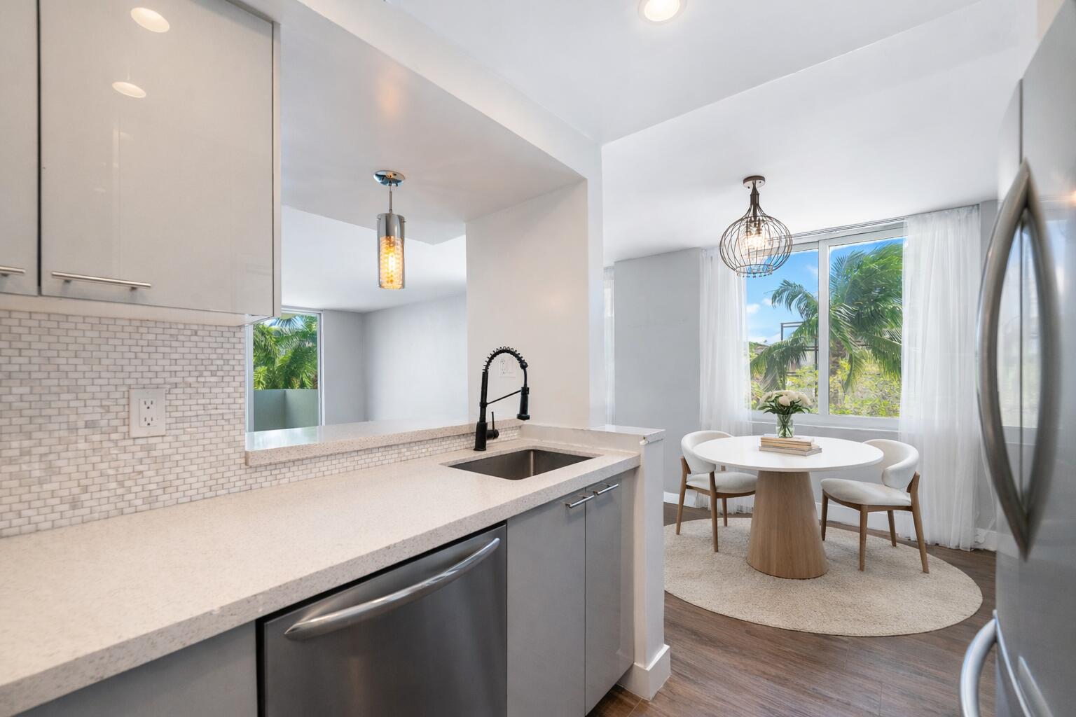 MIRADOR 1200 CONDO - Residential