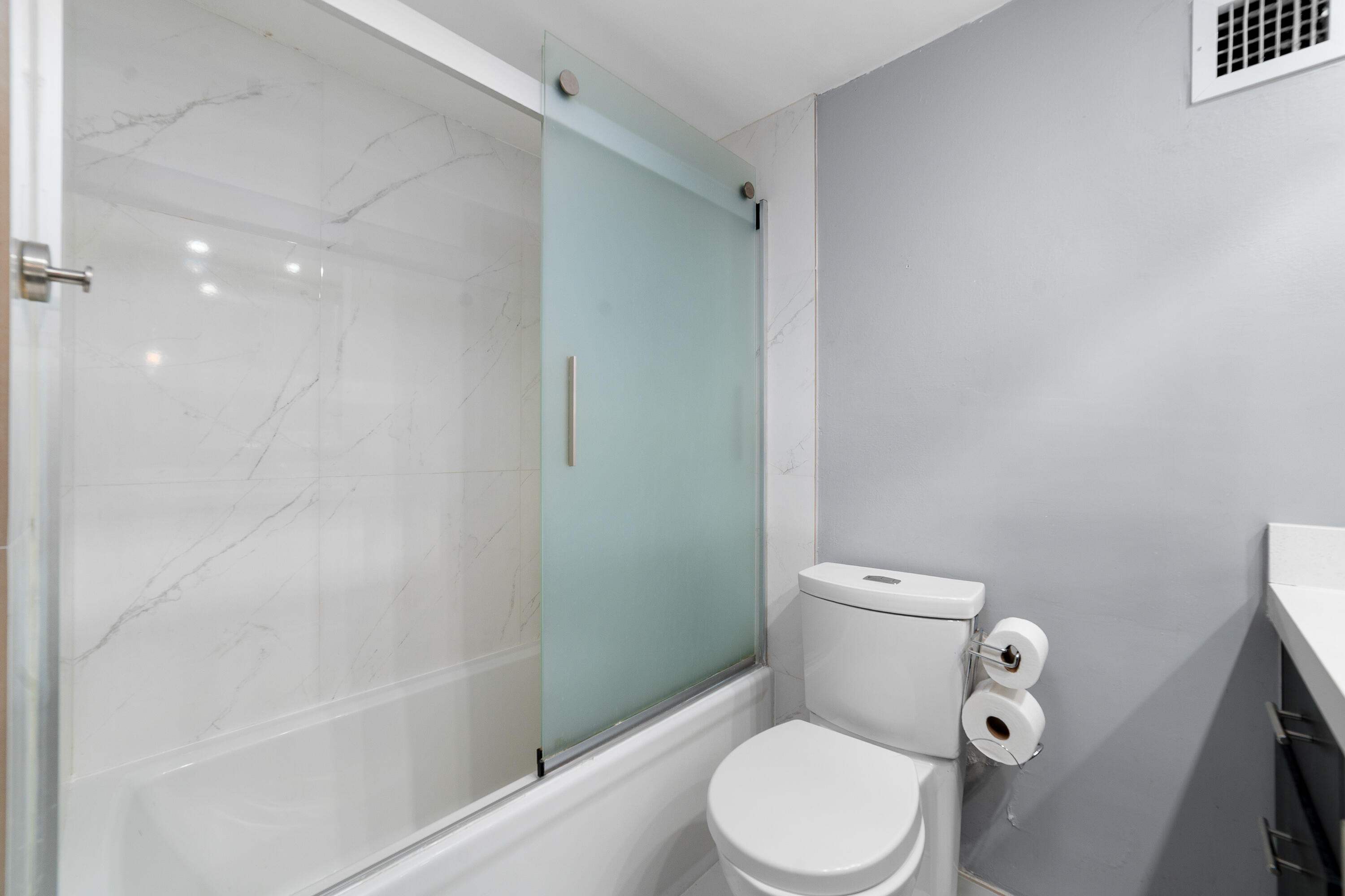 MIRADOR 1200 CONDO - Residential