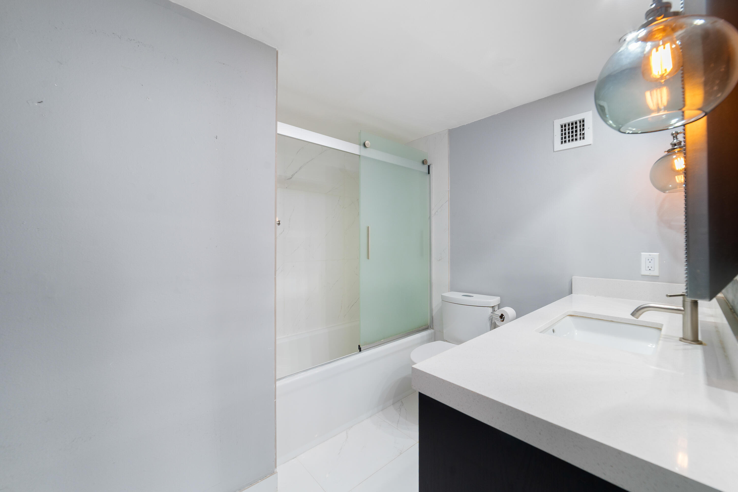 MIRADOR 1200 CONDO - Residential