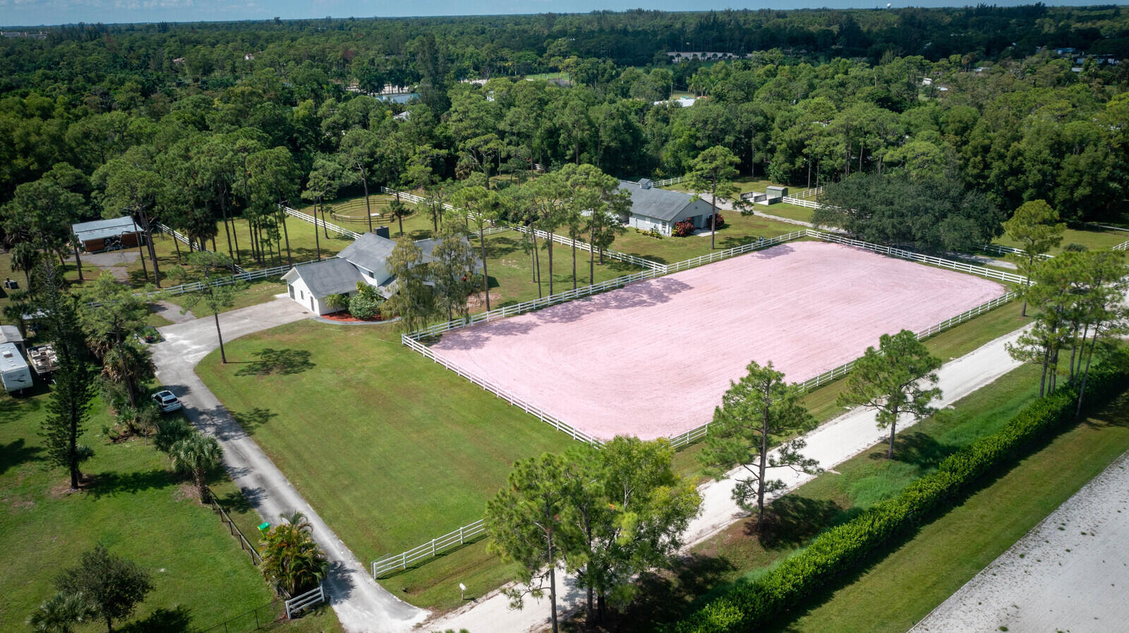 LOXAHATCHEE GROVES - Residential Lease