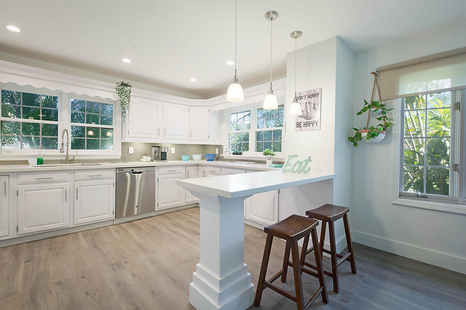 LOXAHATCHEE GROVES - Residential Lease